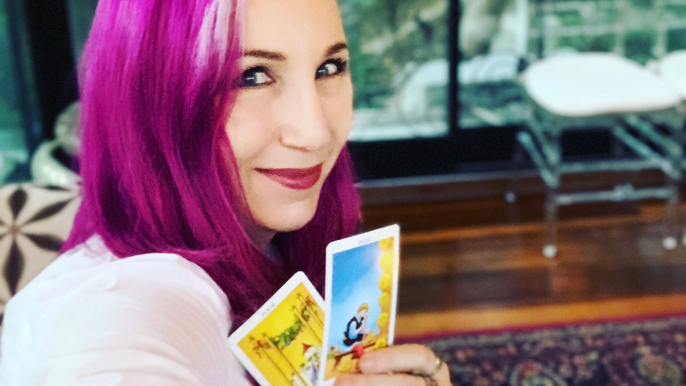 How to Choose the Right Tarot Reader for You