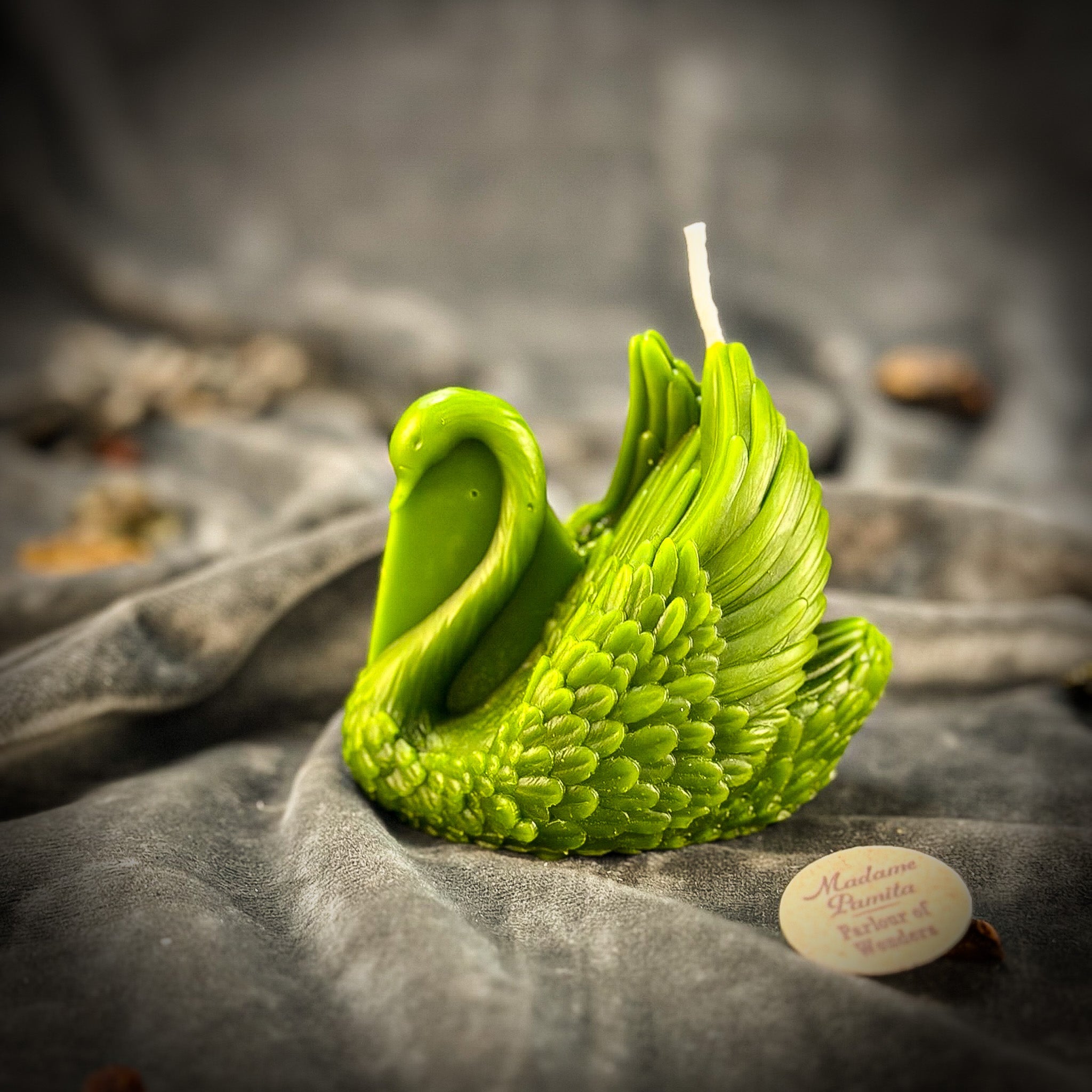 Beeswax Elegant Swan Spell Candle