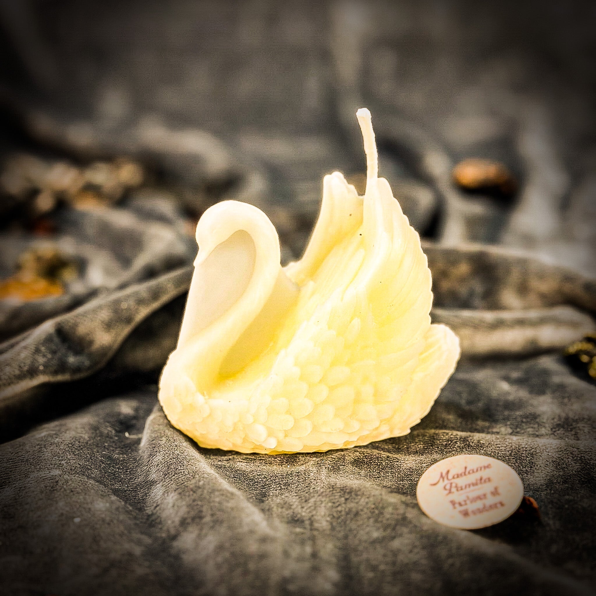 Beeswax Elegant Swan Spell Candle