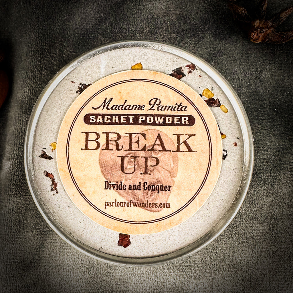 Break Up Sachet Powder by Madame Pamita