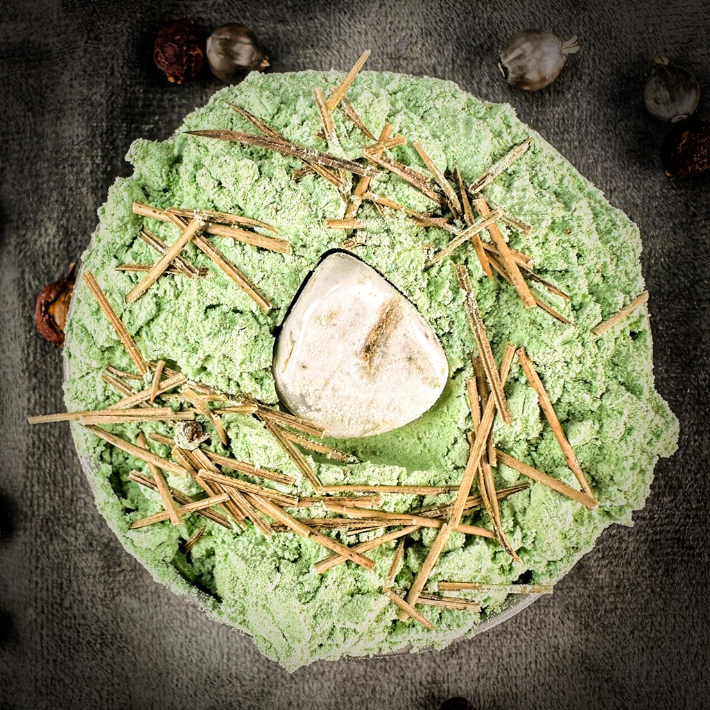 Money Magnet Sachet Powder by Madame Pamita