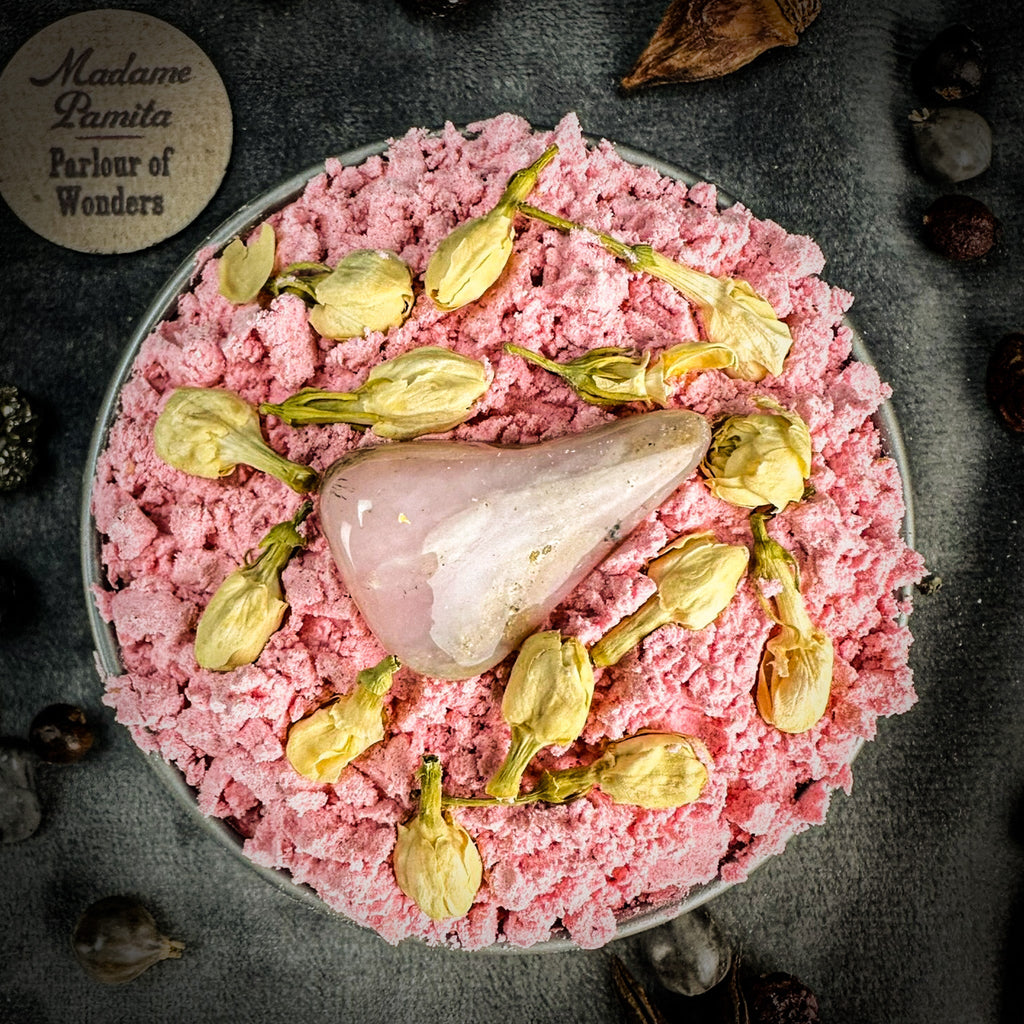 Soul Mate Sachet Powder by Madame Pamita