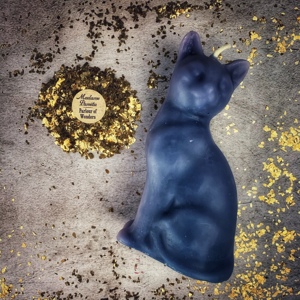 Beeswax Lucky Cat Spell Candle