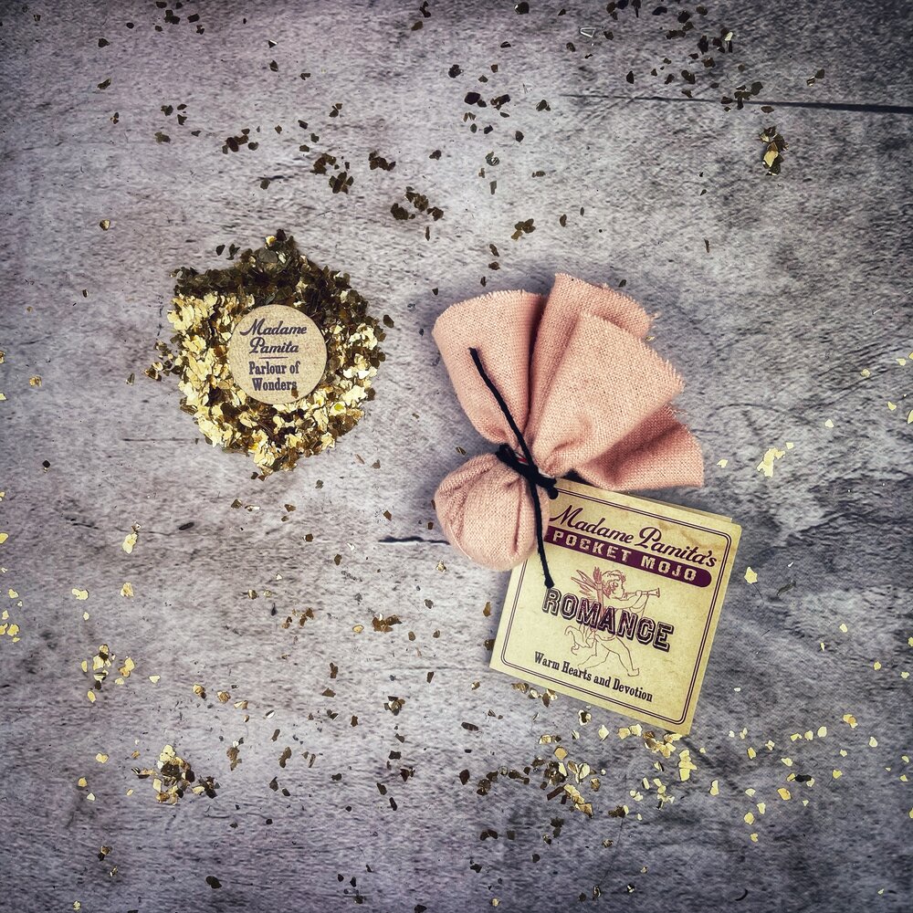 Romance Pocket Mojo Bag