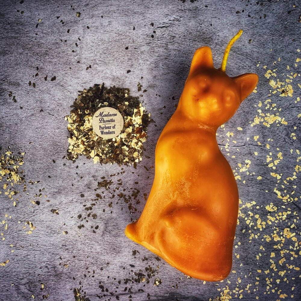 Beeswax Lucky Cat Spell Candle
