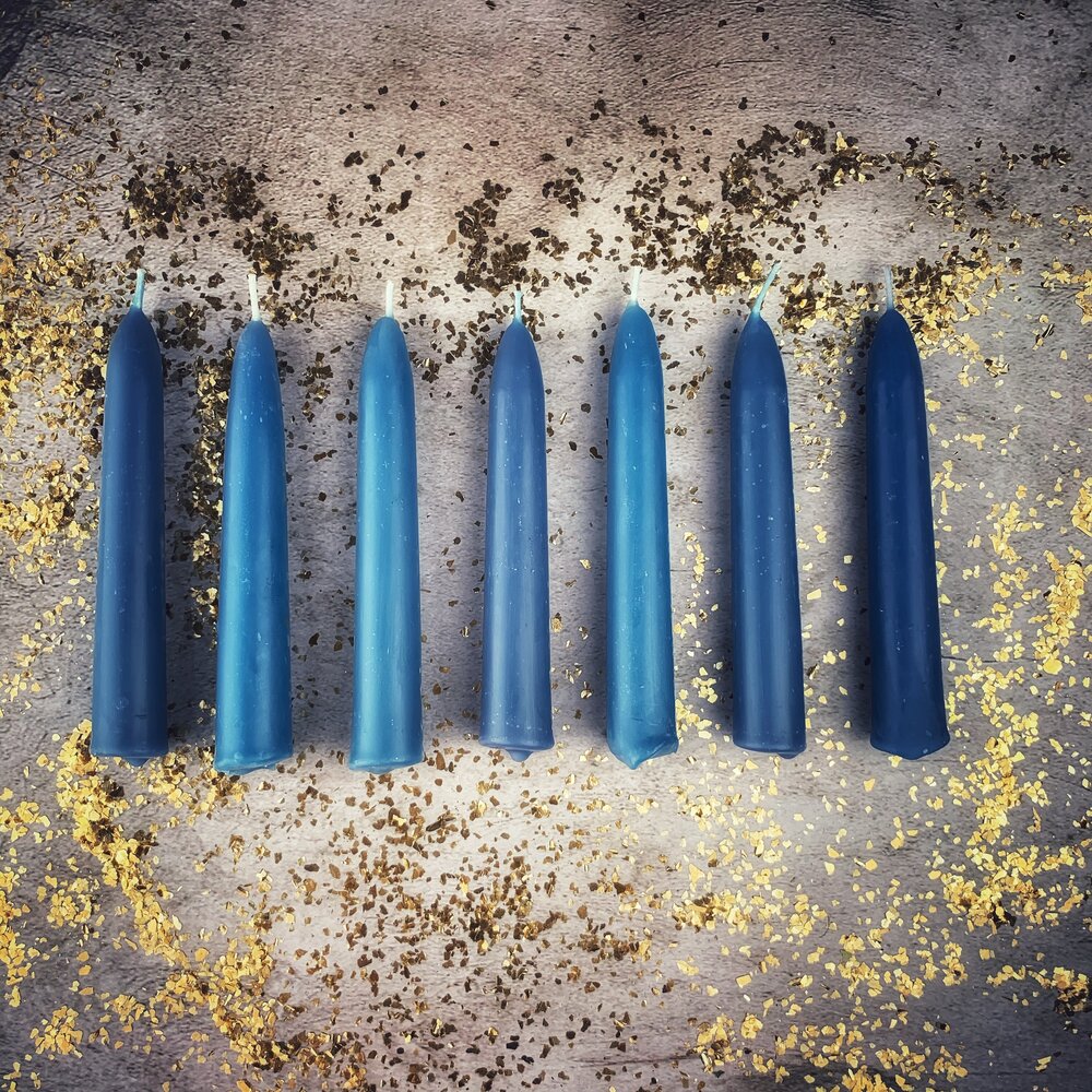 Thick Beeswax Taper
